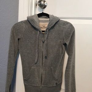 Hollister sweater
